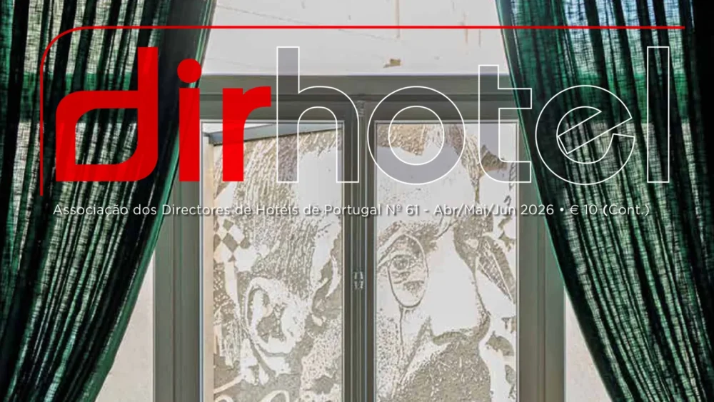 Dirhotel nº 61: riscos laborais da externalização do F&B hoteleiro 8 Recorte do topo da capa da revista Dirhotel número 61, dedicada às opções do F&B na hotelaria.